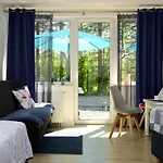 Blekitne Tarasy Bed & Breakfast 3*